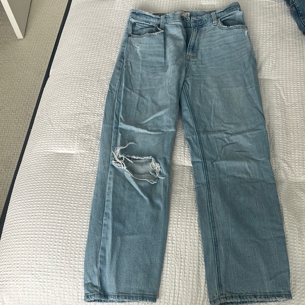 Abercrombie & Fitch Ankle Straight Ultra High Rise Jeans